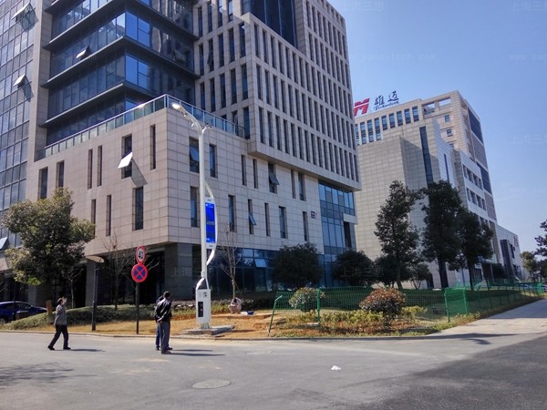 上（shàng）海www.91杭州智慧路（lù）燈案例