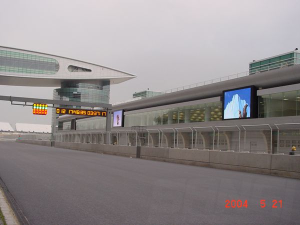 上海（hǎi）F1賽（sài）車場室內全彩led顯示屏