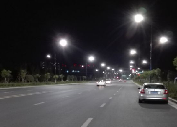 上海（hǎi）/文景路道路照明