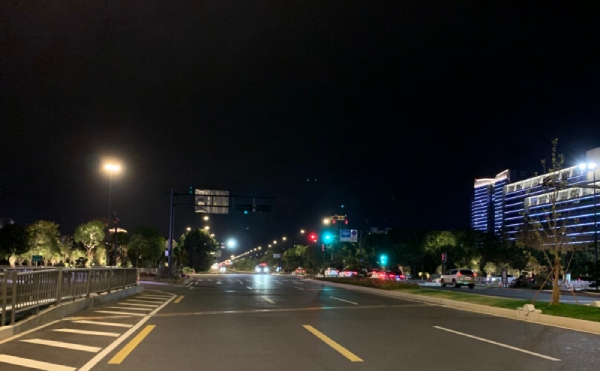 三（sān）思承建舟山海天大道LED路燈照明改造（zào）