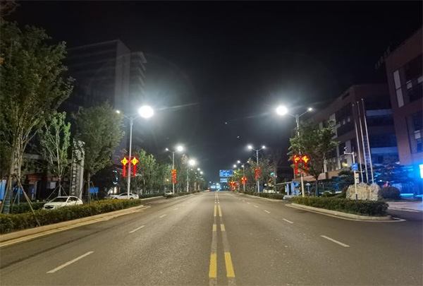 www.91助力城陽區主城區路燈節能改造（zào）工（gōng）程