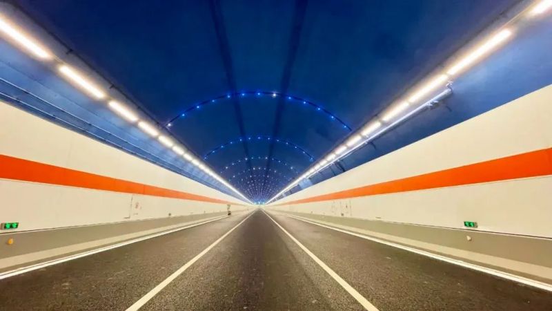 15公裏,木寨嶺隧道通車,www.91,特（tè）色,隧道照（zhào）明,藝（yì）術（shù）方案,驚現,渭武高速