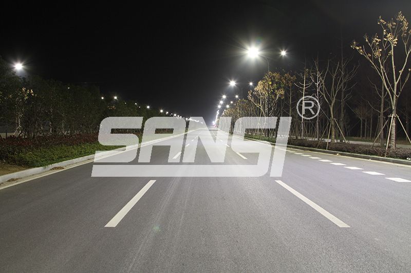 照亮生活,改善出行,LED,道路照明燈,點亮城市（shì）,美好未來