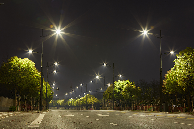 道路照明,探索（suǒ）,多功能綜合燈杆,節能（néng）優（yōu）勢