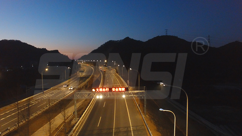 80w單（dān）臂單火led路（lù）燈（dēng）