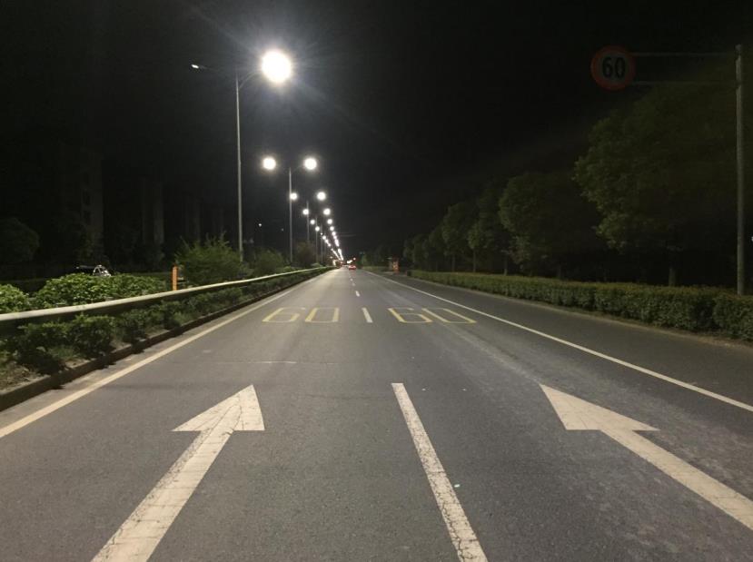 智慧路燈,道（dào）路照明,LED路燈,助力城市（shì）,多維場景升級
